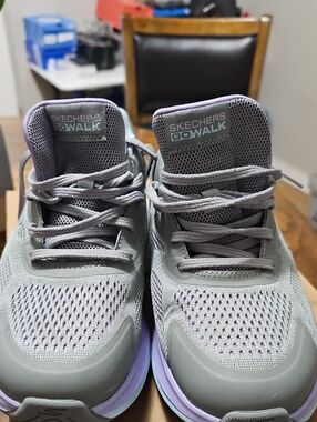 Skechers GOwalk Women's Gray and Purple Mesh Walking Sneakers